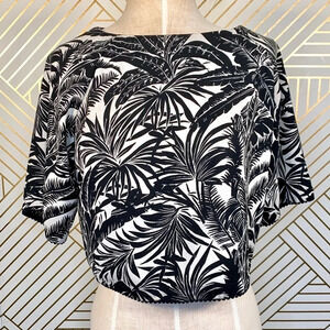 Topshop Black &‎ White Palm Print Crop Top